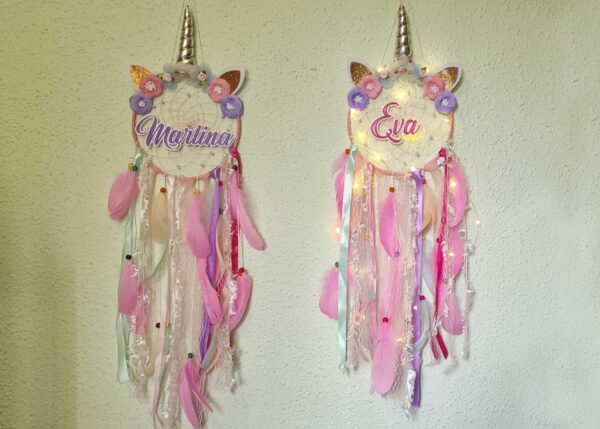 Atrapasueños con luz Personalizado estilo Unicornio: Un Regalo Mágico y Único - Imagen 2