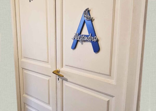 Inicial Infantil personalizada con Nombre para pegar en la puerta de la habitación. - Imagen 7